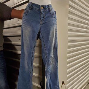 No Boundaries flare jeans